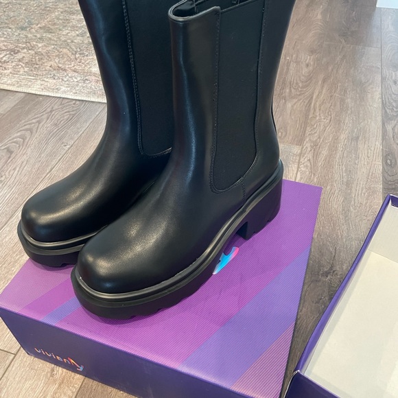 NEW Platform calf height boots Size 8 - Picture 2 of 3